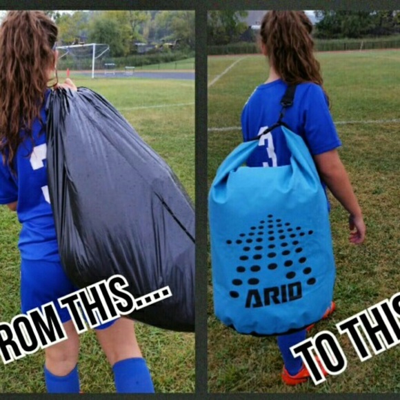 Waterproof Sports Bag - Picture 5 of 7